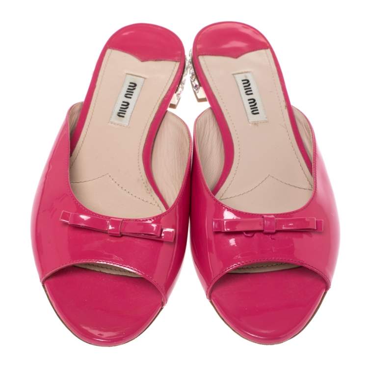 Pre Owned Miu Miu Pink Patent Leather Crystal Embellished Heel Bow Flat Slides Size 37.5