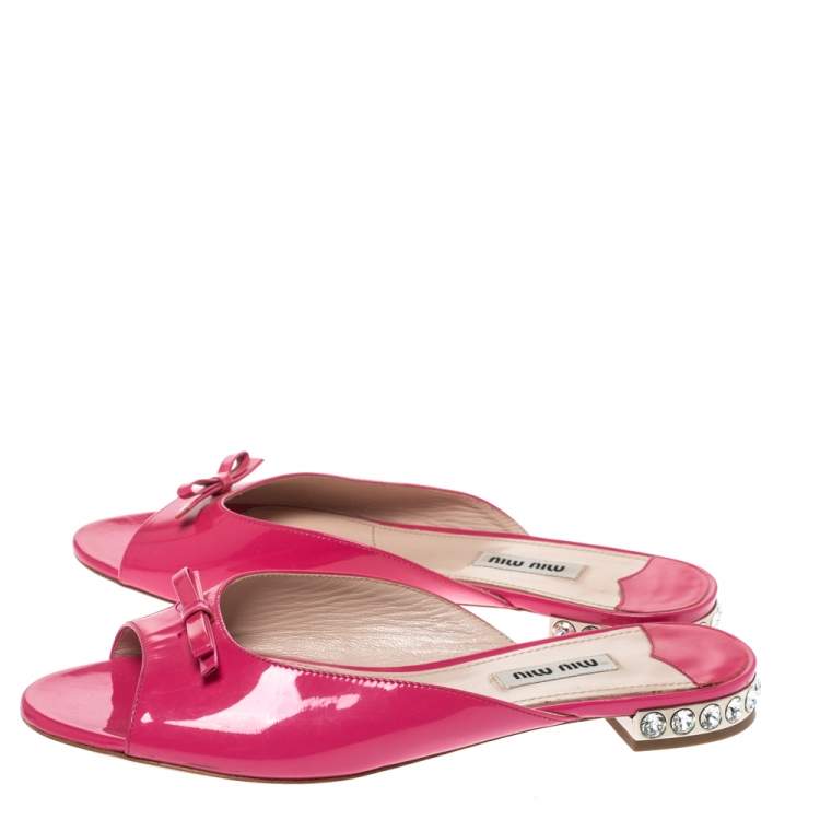 Pre Owned Miu Miu Pink Patent Leather Crystal Embellished Heel Bow Flat Slides Size 37.5