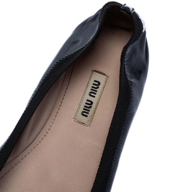Pre Owned Miu Miu Black Patent Crystal Embellished Scrunch Ballet Flats Size 37