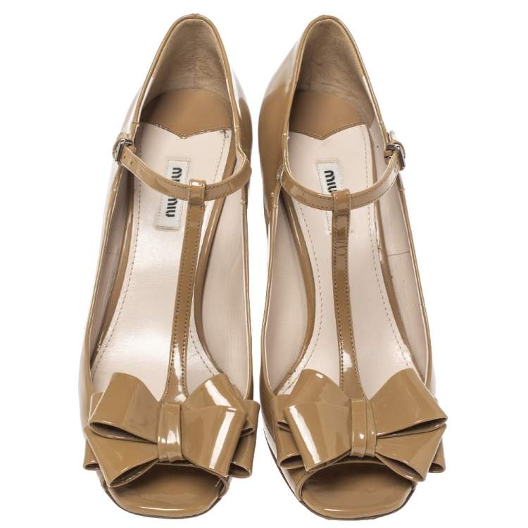 Pre Owned Miu Miu Brown Patent Leather T Strap Bow Ankle Strap Sandals Size 41