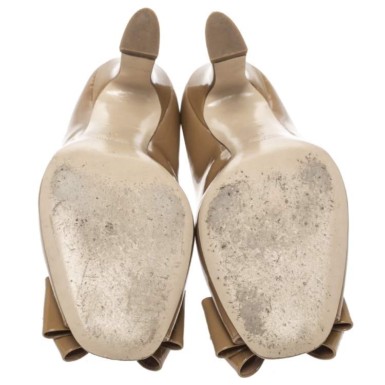 Pre Owned Miu Miu Brown Patent Leather T Strap Bow Ankle Strap Sandals Size 41