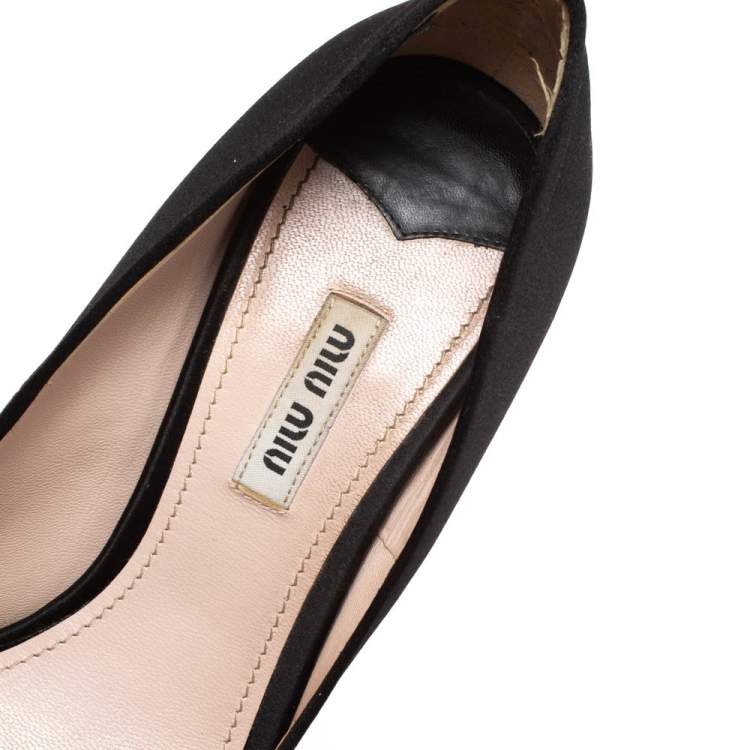 Pre Owned Miu Miu Black Satin Crystal Embellished Heel Peep Toe Platform Pumps Size 39