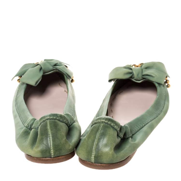 Pre Owned Miu Miu Green Leather Crystal, Bead And Bow Embellished Cap Toe Ballet Flats Size 38