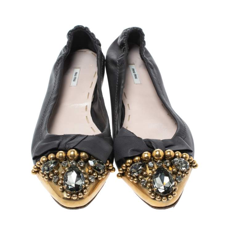 Pre Owned Miu Miu Black Leather Crystal, Bead And Bow Embellished Cap Toe Ballet Flats Size 40