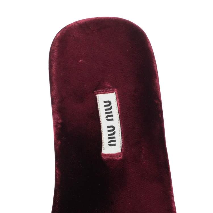 Pre Owned Miu Miu Burgundy Pearl Embellished Velvet Flat Slides Size 38