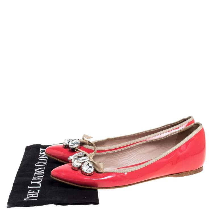 Pre Owned Miu Miu Orange Patent Leather Crystal And Bow Embellished Ballet Flat Size 39