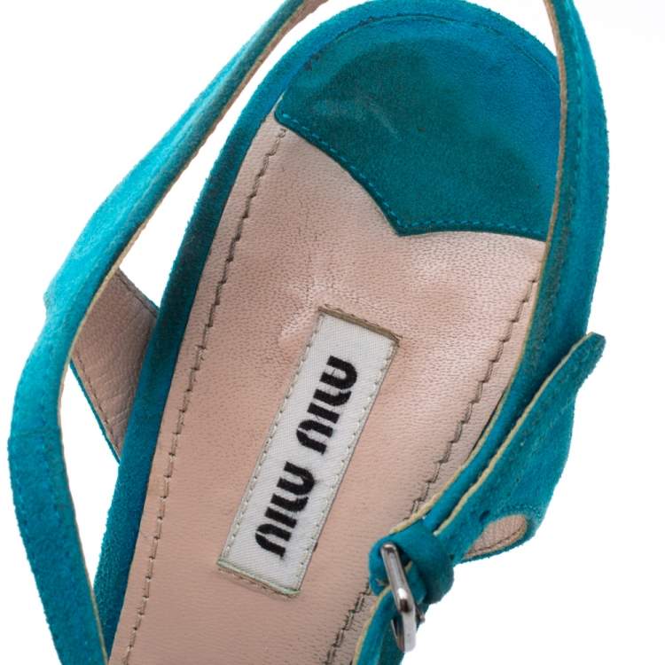 مملوكة مسبقًا Miu Miu Blue Suede Bow Ankle Strap Platform Sandals Size 41