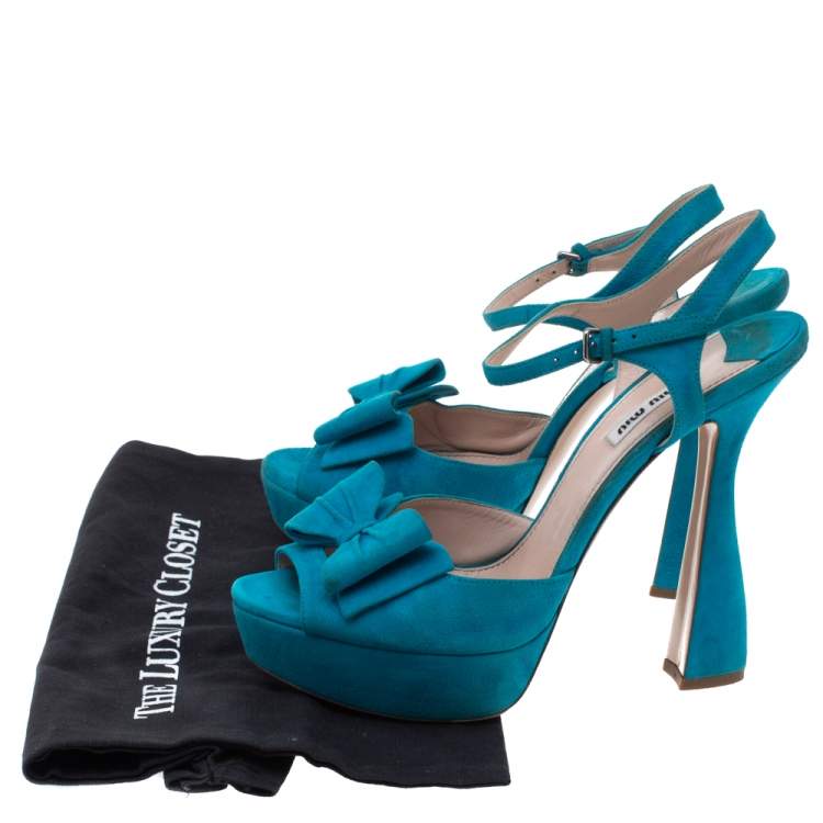 مملوكة مسبقًا Miu Miu Blue Suede Bow Ankle Strap Platform Sandals Size 41