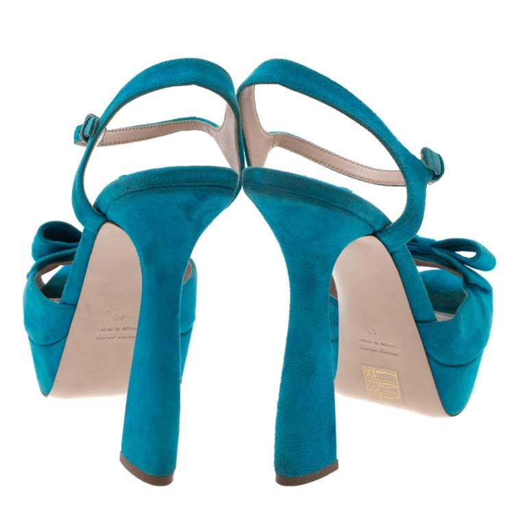 مملوكة مسبقًا Miu Miu Blue Suede Bow Ankle Strap Platform Sandals Size 41