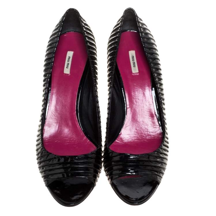 Pre Owned Miu Miu Black Ruched Patent Leather Peep Toe Pumps Size 39
