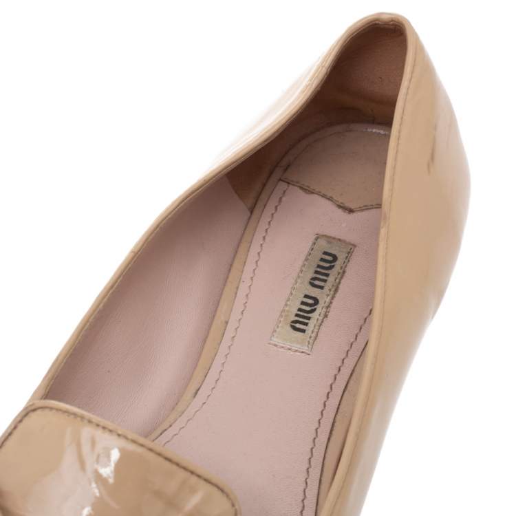 Pre Owned Miu Miu Beige Patent Leather Bow Crystal Embellished Ballet Flats Size 39.5