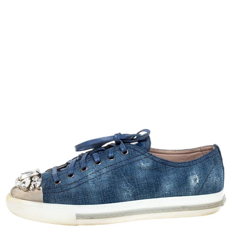 مملوكة مسبقًا Miu Miu Blue Denim Fabric Embellished Cap Toe Sneakers Size 39.5