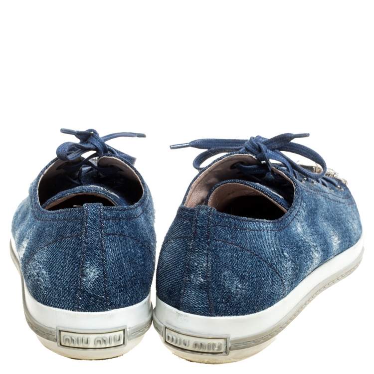 مملوكة مسبقًا Miu Miu Blue Denim Fabric Embellished Cap Toe Sneakers Size 39.5