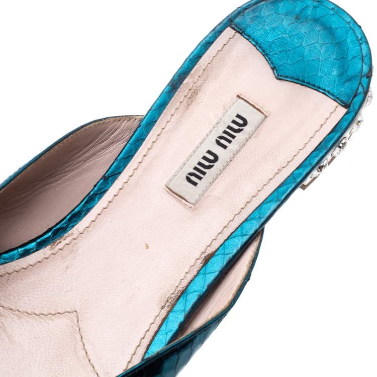 Pre Owned Miu Miu Metallic Teal Snakeskin Effect Leather Bow Detail Jeweled Heel Flat Slides Size 41