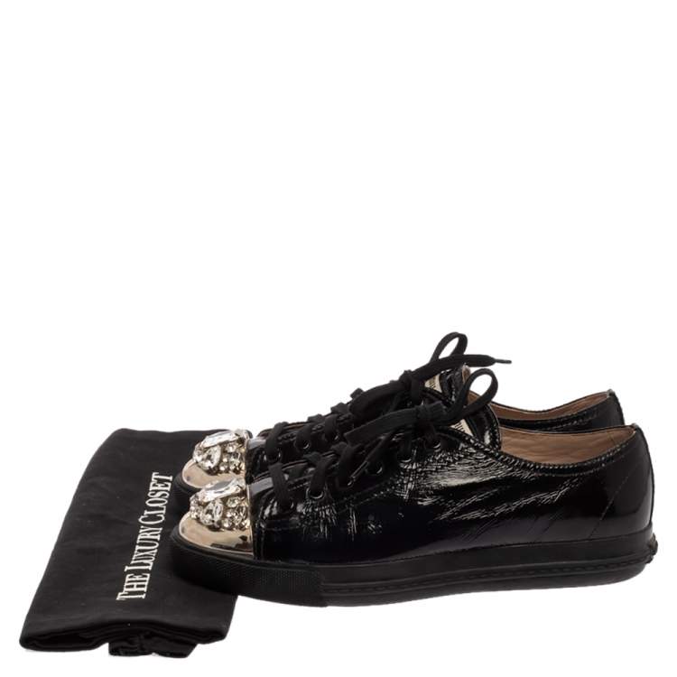 مملوكة مسبقًا Miu Miu Black Patent Leather Crystal Studded Sneakers Size 39