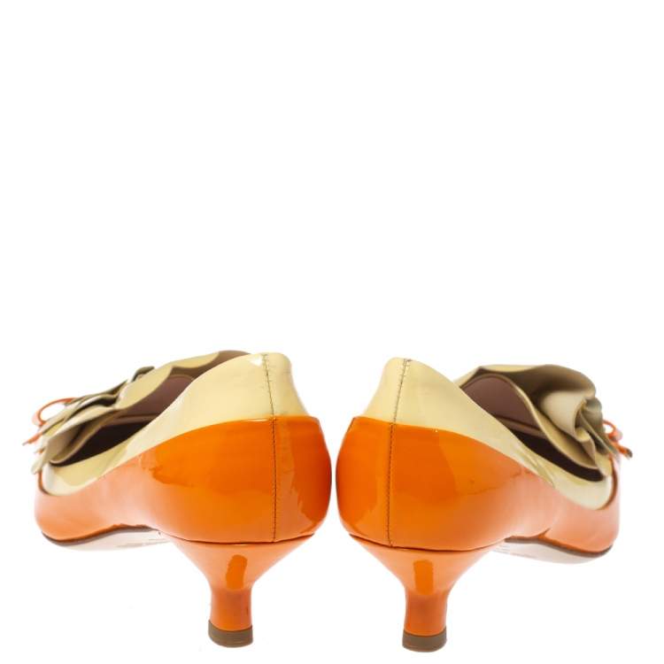 Pre Owned Miu Miu Orange/Beige Patent Leather Ruffle Bow Square Toe Pumps Size 38.5