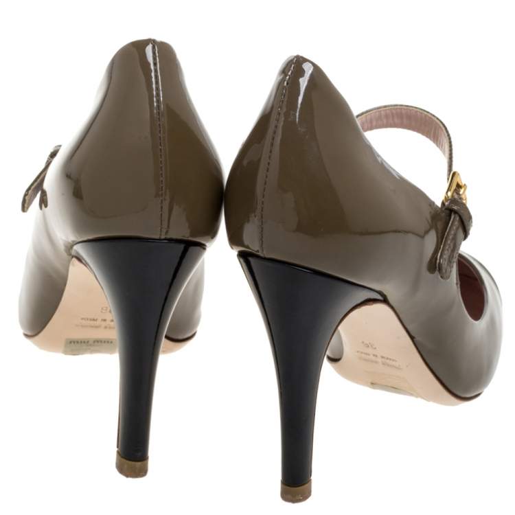 Pre Owned Miu Miu Green/Black Patent Leather Cap Toe Pumps Size 36