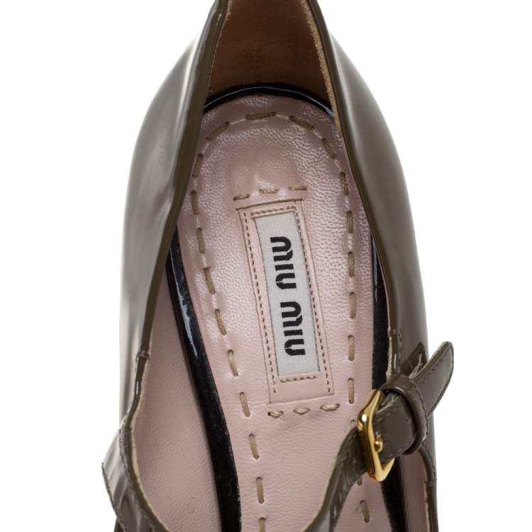 Pre Owned Miu Miu Green/Black Patent Leather Cap Toe Pumps Size 36