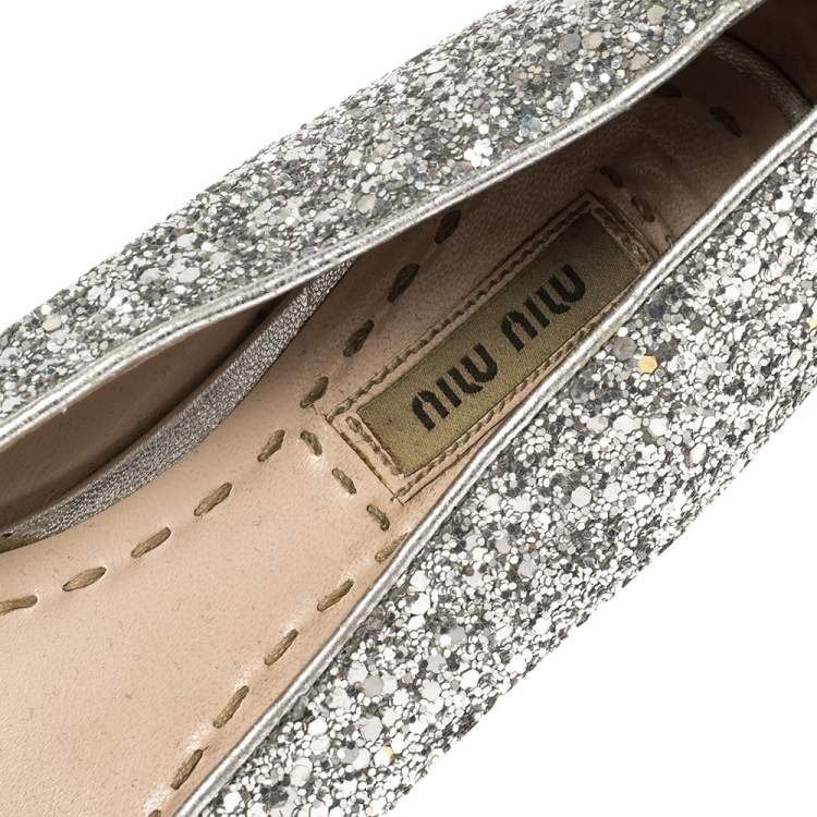 Pre Owned Miu Miu Silver Glitters and Leather Ballet Flats Size 37.5
