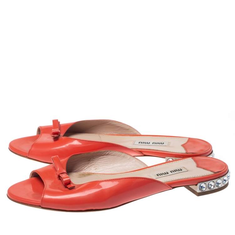 Pre Owned Miu Miu Orange Patent Leather Crystal Embellished Heel Bow Flat Slides Size 36