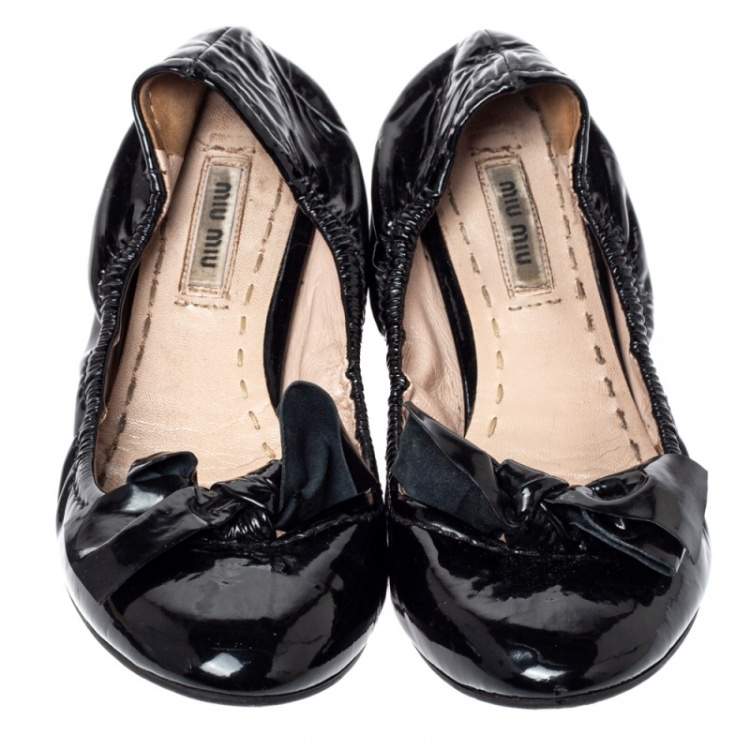 Pre Owned Miu Miu Black Patent Leather Crystal Embellished Ballet Flats Size 39.5