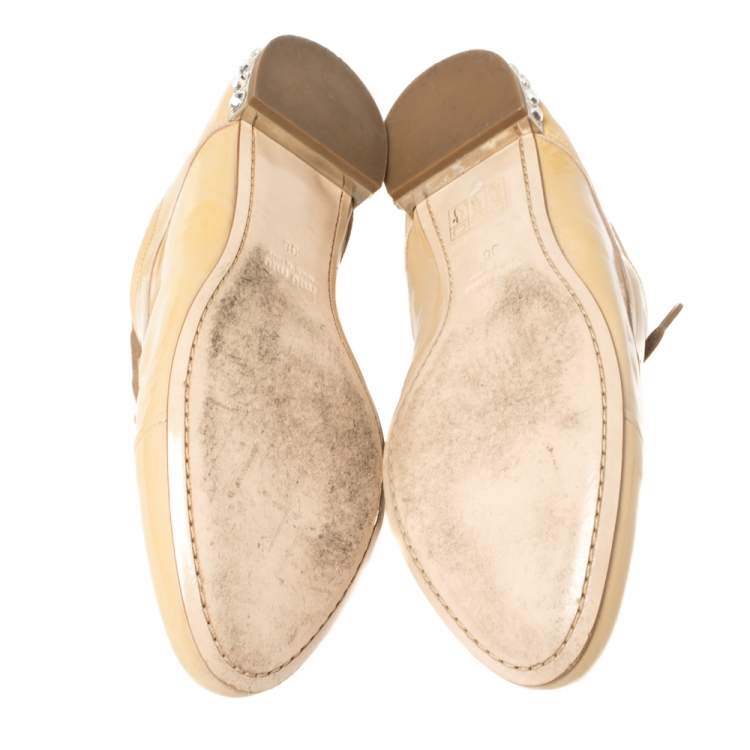 Pre Owned Miu Miu Beige Patent Leather Crystal Embellished Heel Lace Derby Size 36