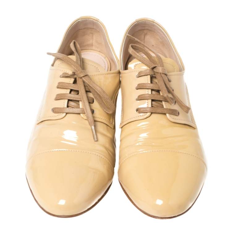 Pre Owned Miu Miu Beige Patent Leather Crystal Embellished Heel Lace Derby Size 36