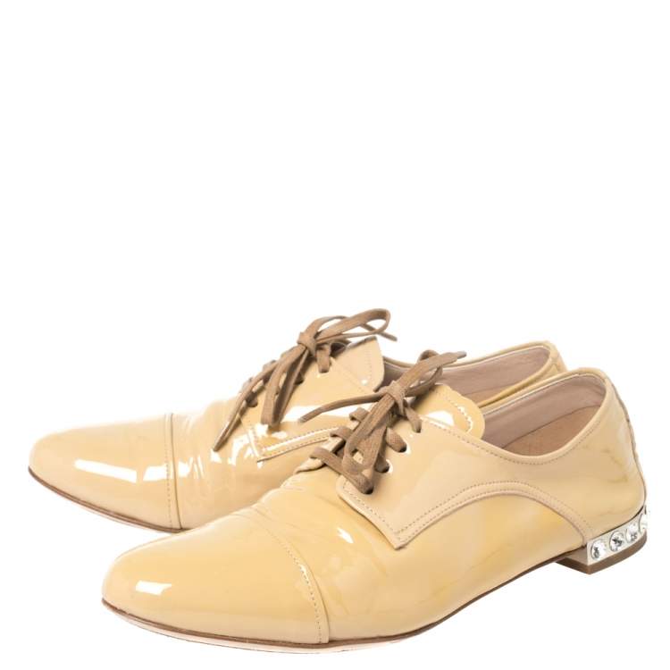 Pre Owned Miu Miu Beige Patent Leather Crystal Embellished Heel Lace Derby Size 36
