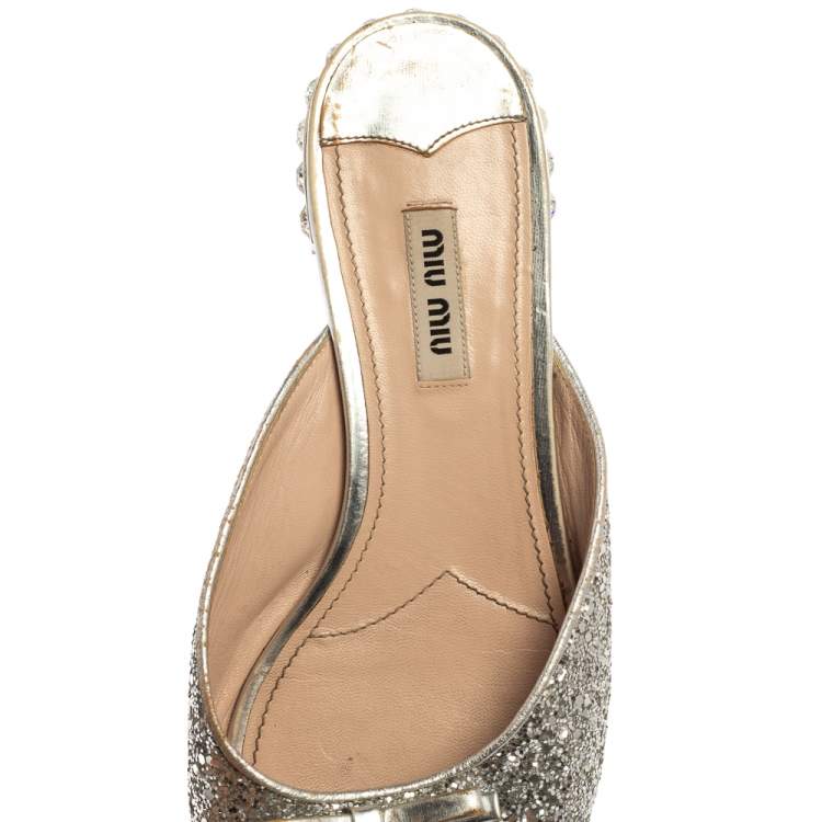 Pre Owned Miu Miu Metallic Silver Glitter Bow Detail Crystal Embellished Flat Slides Size 39