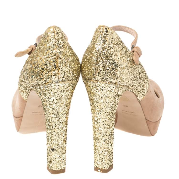 مملوكة مسبقًا Miu Miu Beige/Gold Suede and Glitter Mary Jane Platform Pumps Size39