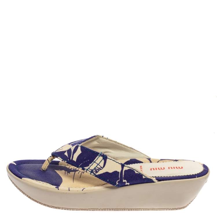 Pre Owned Miu Miu Blue/White Printed Canvas Thong Wedge Sandals Size 37