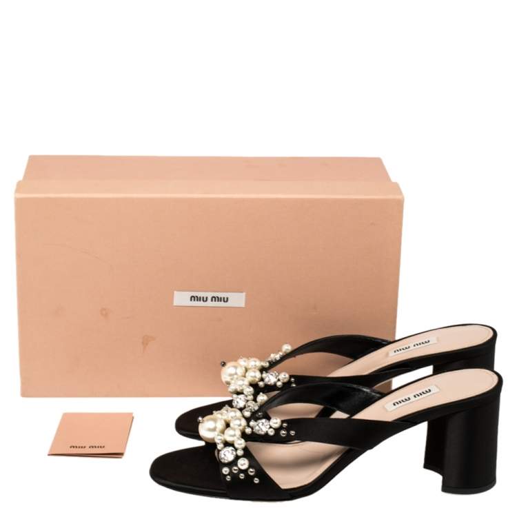 Pre Owned Miu Miu Black Crystal And Pearl Embellished Satin Slide Sandals Size 40.5