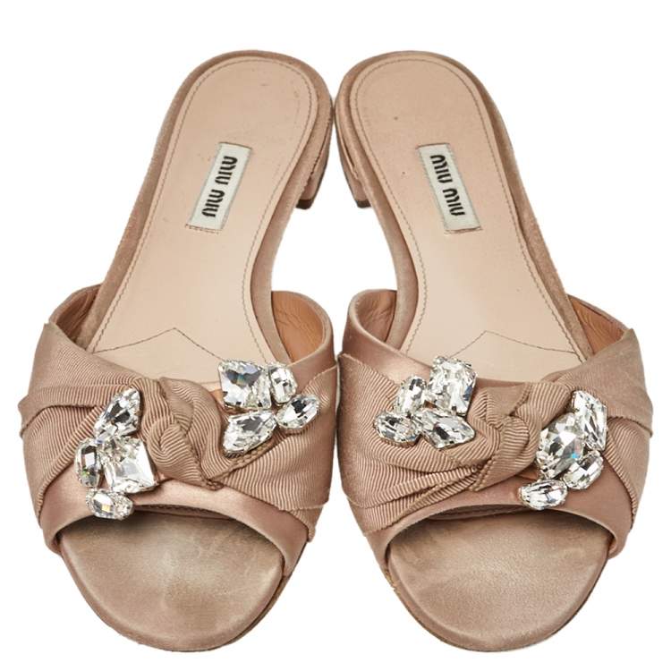Pre Owned Miu Miu Beige Satin And Fabric Knot Crystal Embellished Open Toe Slide Sandals Size 39