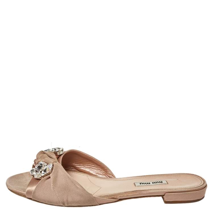 Pre Owned Miu Miu Beige Satin And Fabric Knot Crystal Embellished Open Toe Slide Sandals Size 39