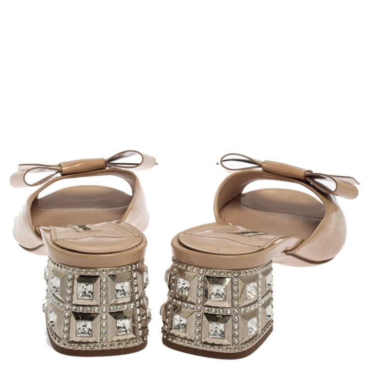 Pre Owned Miu Miu Beige Patent Leather Crystal Embellished Slide Sandals Size 39