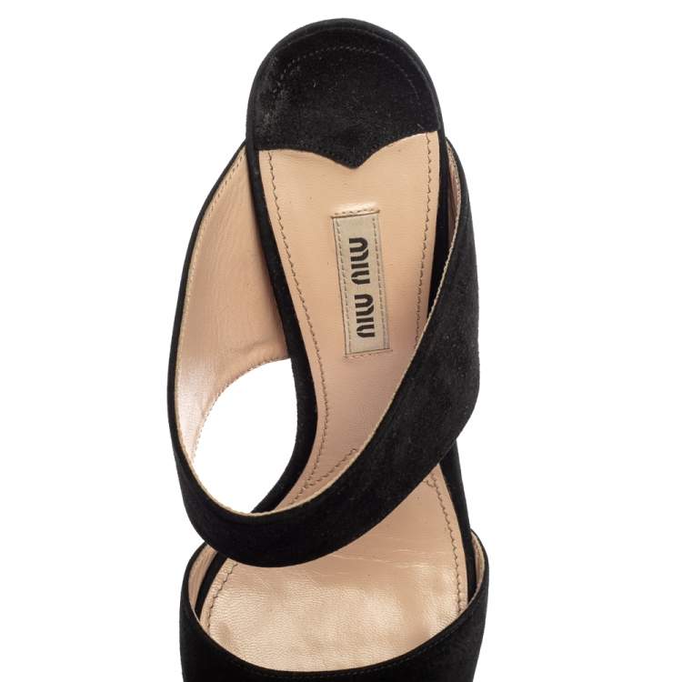 Pre Owned Miu Miu Black Suede Banded Sandals Size 39