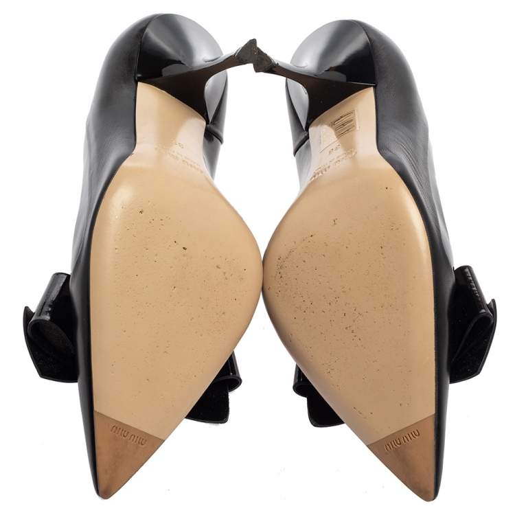 مملوكة مسبقًا Miu Miu Patent And Leather Bow Pointed Toe Pumps Size 36
