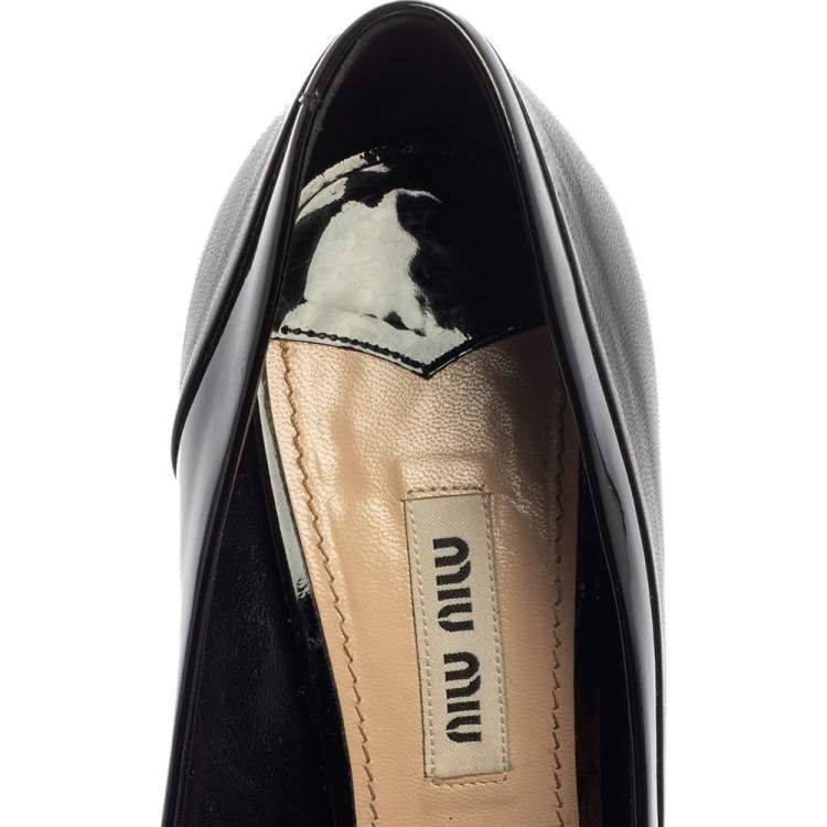 مملوكة مسبقًا Miu Miu Patent And Leather Bow Pointed Toe Pumps Size 36