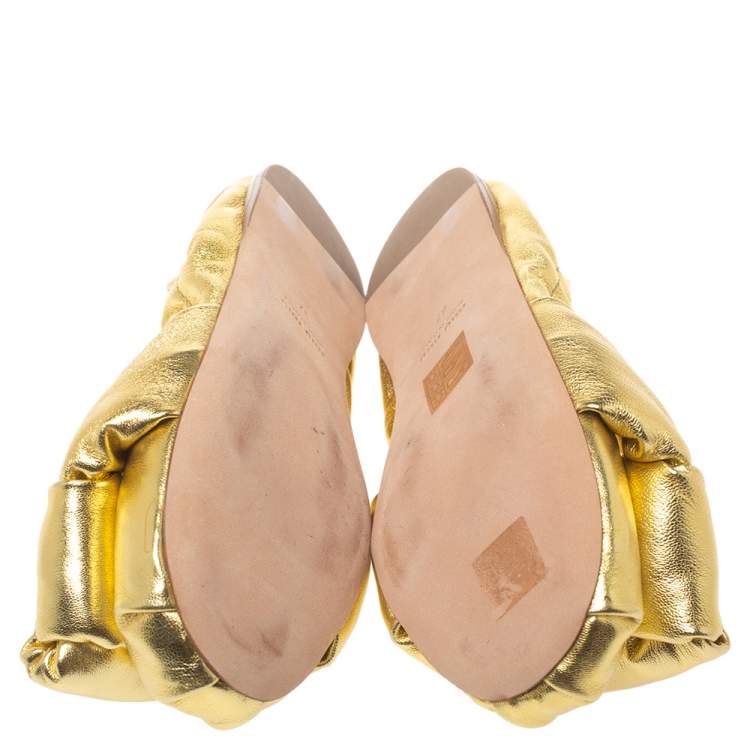 Pre Owned Miu Miu Gold  Metallic Leather Scrunch Ballet Flats Size 37