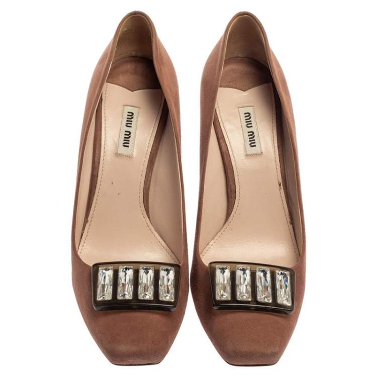 مملوكة مسبقًا Miu Miu Brown Suede Slip On  Pumps Size 41