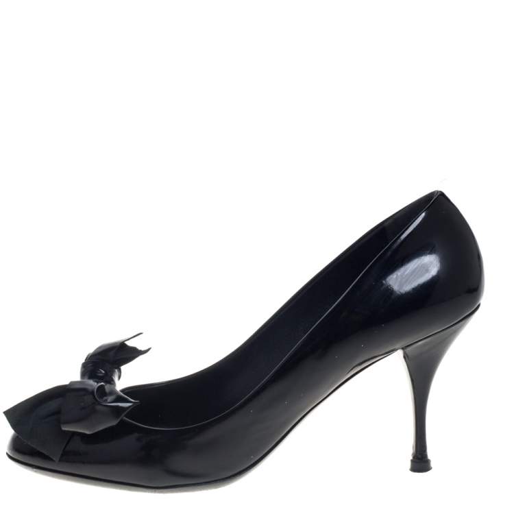 Pre Owned Miu Miu Black Patent Leather Bow Pumps Size 38