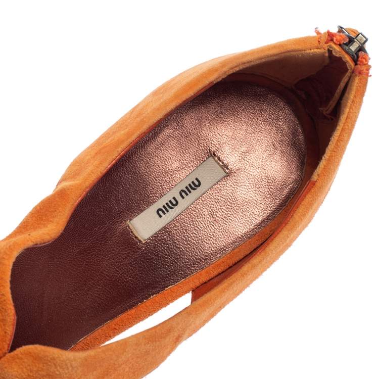 Pre Owned Miu Miu Orange Suede Cut Out Sandals Size 40