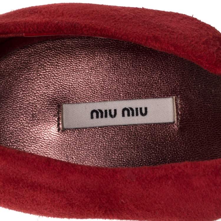 Pre Owned Miu Miu Red Suede Cut Out Embellished Heel Round Toe Pumps Size 40