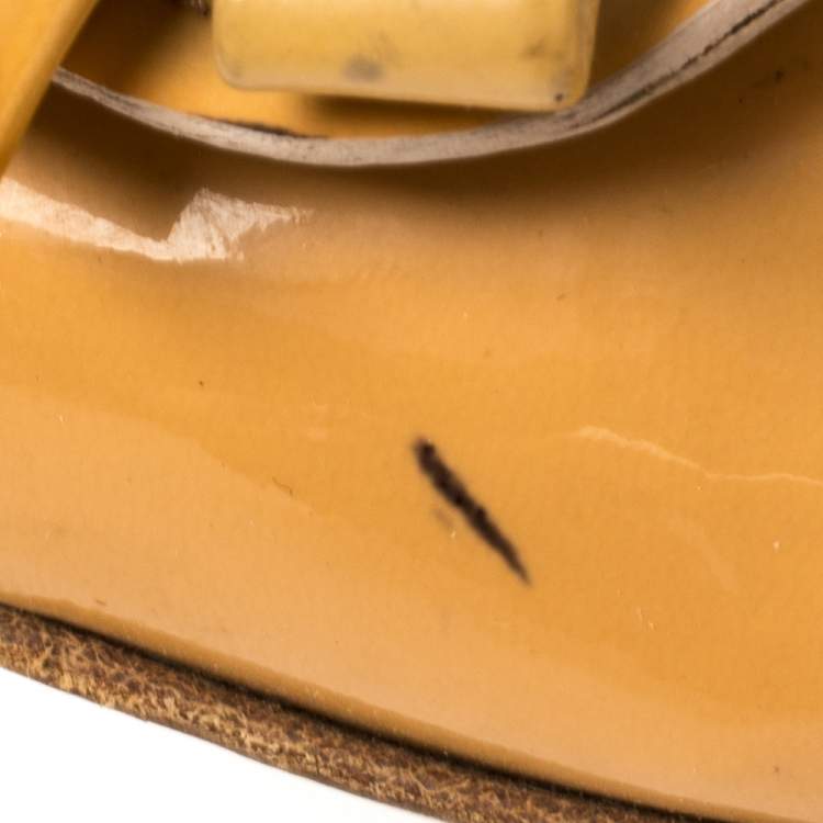 Pre Owned Miu Miu Beige Patent Leather Scrunch Ballet Flats Size 41