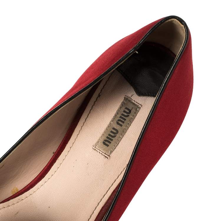 Pre Owned Miu Miu Red Satin Embroidered Crystal Studded Smoking Slippers Size 42