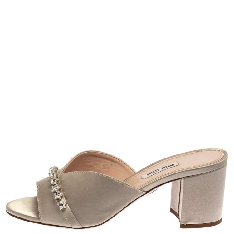 Pre Owned Miu Miu Grey Satin Crystal Embellished Slide Mule Sandals Size 37.5