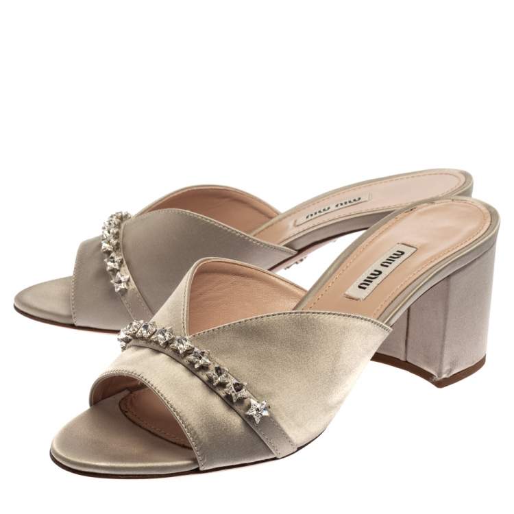Pre Owned Miu Miu Grey Satin Crystal Embellished Slide Mule Sandals Size 37.5