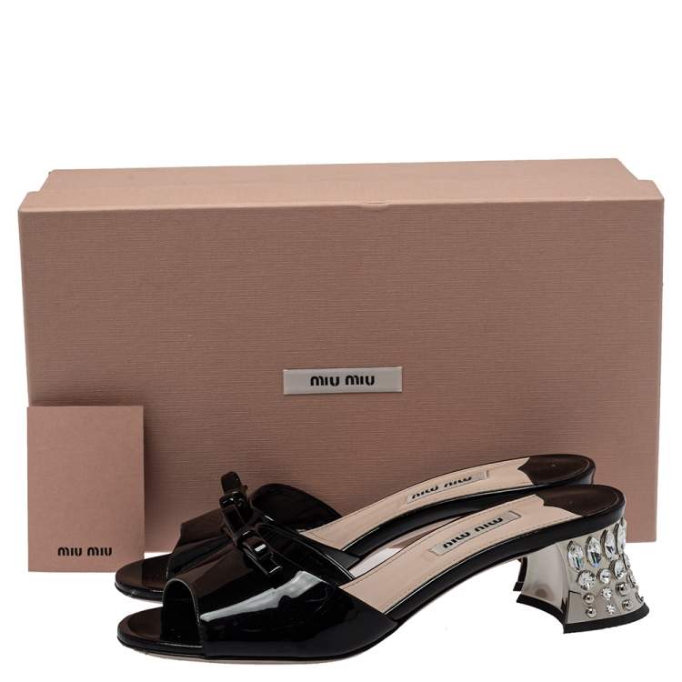 Pre Owned Miu Miu Black Patent Leather Bow Crystal Embellished Open Toe Sandals Size 36