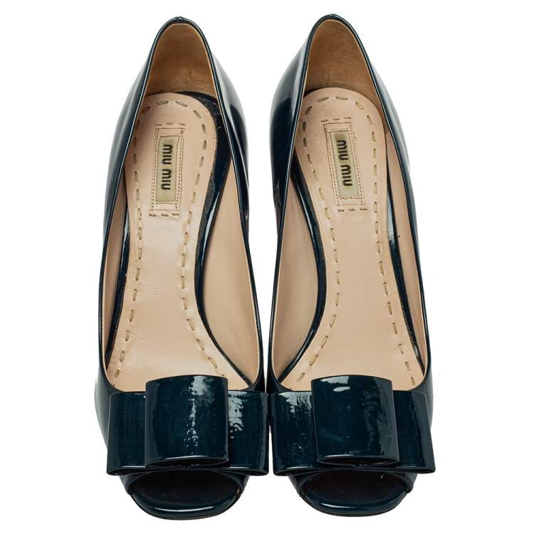 Pre Owned Miu Miu Navy Blue Patent Leather Bow Pumps Size 39