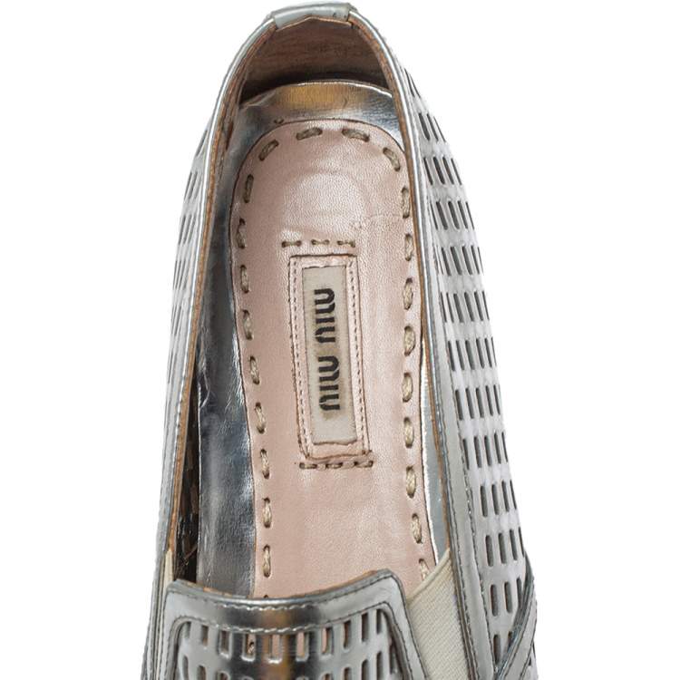 Pre Owned Miu Miu Silver Perforated Leather Metal Cap Toe Platform Sneakers Size 39.5